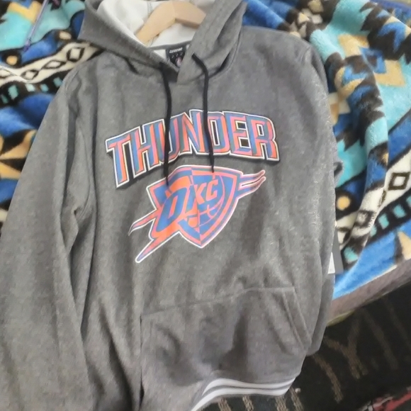 Okc thunder hoodie - Picture 3 of 3